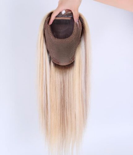 Tupet naturalny z mikroskórą kolor popielaty blond z pasemkami i odrostem - obrazek 5