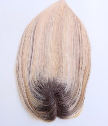 Tupet naturalny z mikroskórą kolor popielaty blond z pasemkami i odrostem - obrazek 4