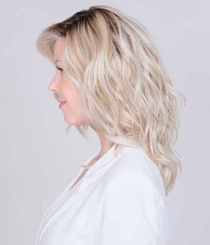 Peruka Dalgona 16 100% ręcznie szyta syntetyczna front lace - obrazek 4