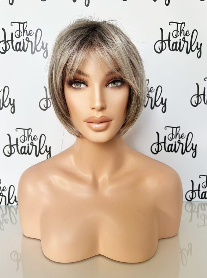 2025-09-19 09_42_50-IMG_7017.JPEG Peruka syntetyczna Kelly | czepek petite (mały) mono top - 10/613GR - obrazek 1