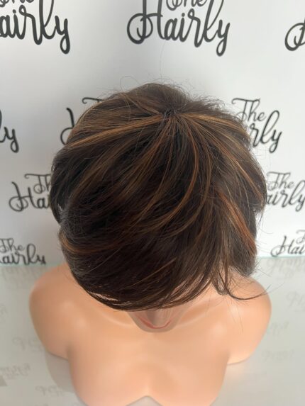 Peruka syntetyczna brąz z pasemkami - obrazek 3