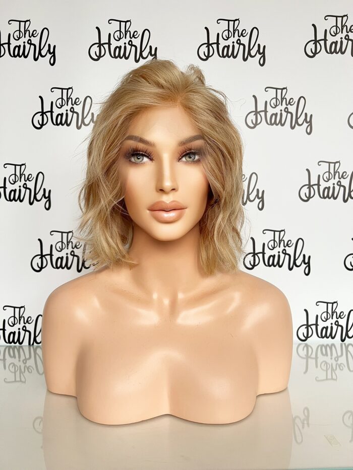 Peruka naturalna Gloria front lace blond naturalnie falowana - obrazek 1