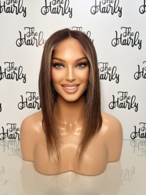 Peruka naturalna Janice front lace z włosów europejskich, długość 40cm, średni brąz z pasemkami