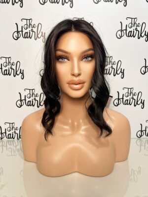 Tupet syntetyczny falowany mono top 100% ręcznie szyty 36cm Coffee without cream