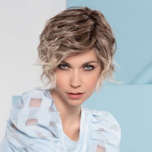 Peruka syntetyczna krótka ALETTA Mono Part (Włos termoodporny) - obrazek 2