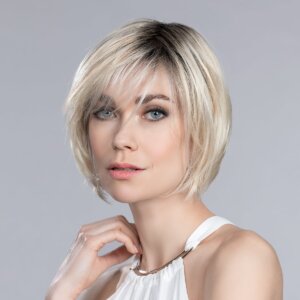 Peruka syntetyczna krótka AMY Small Deluxe (Rozmiar Petite) - obrazek 2