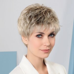 Peruka syntetyczna krótka LINA (Pixie z Extended Lace Front)