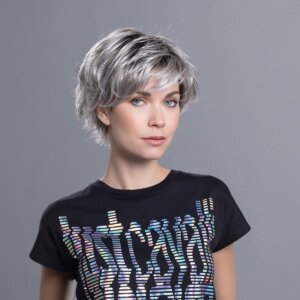 Peruka syntetyczna krótka RAISE (Mocno pocieniowane cięcie z Lace Front) - obrazek 3