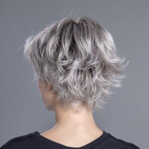 Peruka syntetyczna krótka RAISE (Mocno pocieniowane cięcie z Lace Front) - obrazek 2
