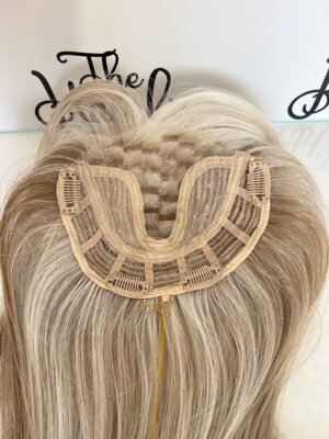 Tupet syntetyczny prosty z grzywką lace front mono top Bangs 16 - ręcznie szyty Cream Soda Blond - obrazek 5