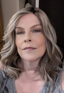 Peruka Dalgona 16 100% ręcznie szyta syntetyczna front lace photo review