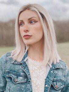 Tupet naturalny z mikroskórą kolor blond 60 z odrostem 7 photo review
